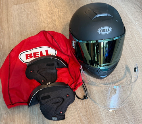 Bell motorcycle helmet - motorcycle,