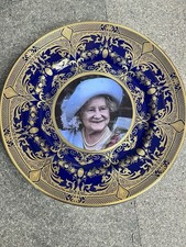 Caverswall queen mother - queen,