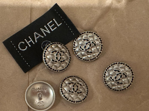 Chanel button set 5 - button, of