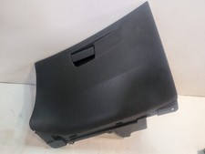 Citroen C4 Picasso glove box