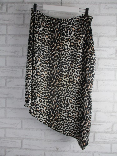 Basque womens aysmetric skirt