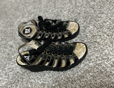 Fly London Yito Patent lather