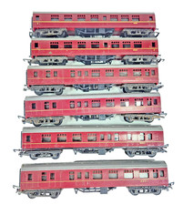 Rack Of 6 Triang TT Gauge LMS Stanier Coaches Maroon Color Model Railway Coaches