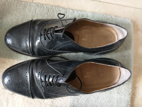 Vgc samuel windsor black - vgc:,
