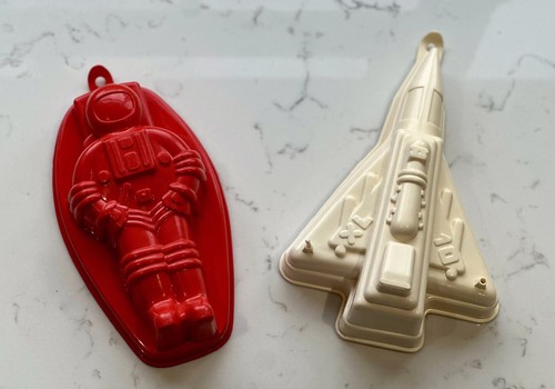 Vintage jelly moulds - moulds, astronaut