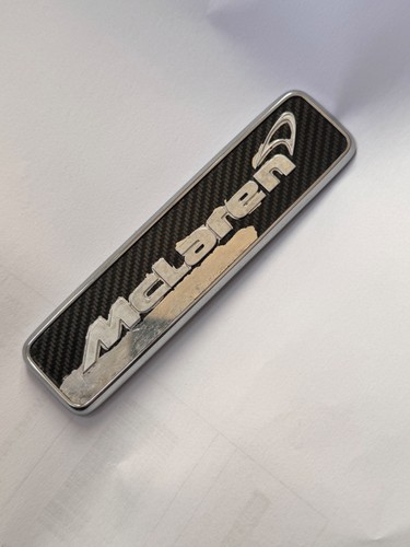 Mclaren carbon bonnet badge - carbon,