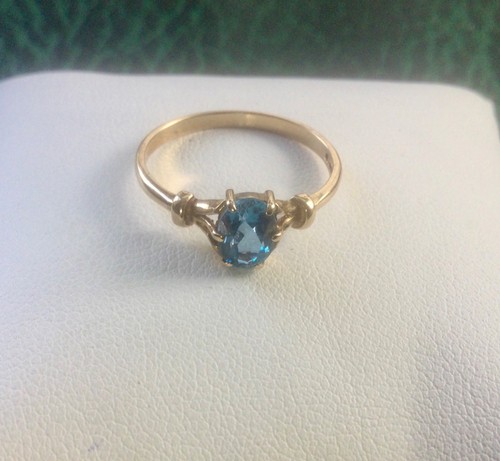 9ct gold oval - 9ct,