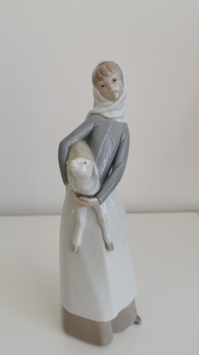 Lladro figurine young - young, girl