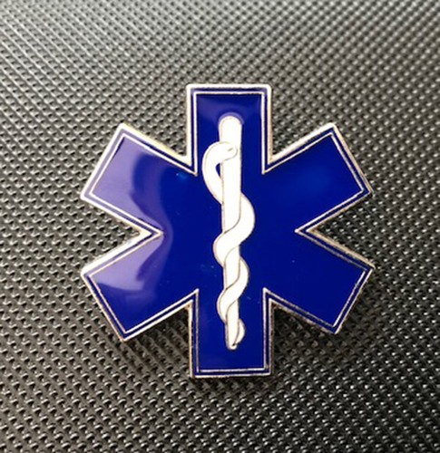 Star life pin badge nurse - star,