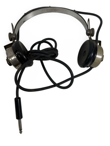 Vintage military radio - military,