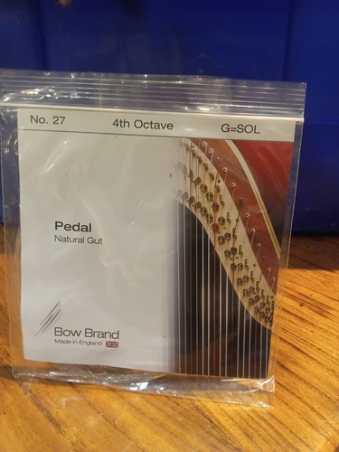 Bow brand pedal natural - brand, gut