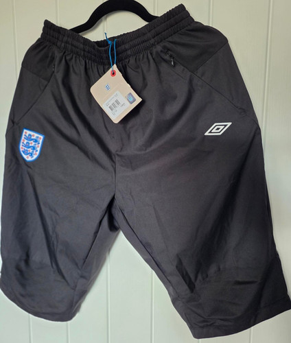 England black umbro shorts - england,