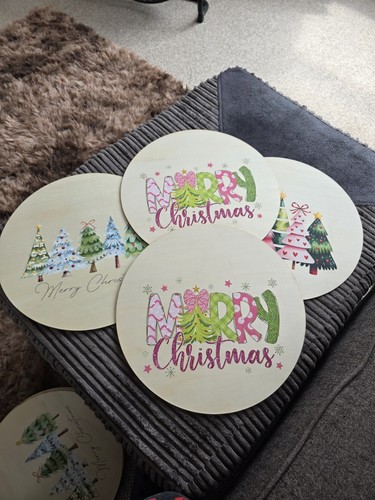 Handmade christmas themed - x,