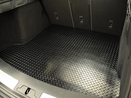 Fully tailored boot mat - tailored, fits