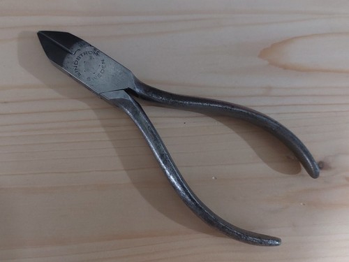 Vintage lindstrom cutters - lindstrom,