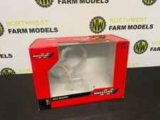 BRITAINS 42882 1:32 SCALE BALE