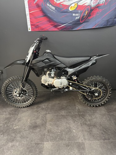Stomp 2025 140cc - 2025, bike