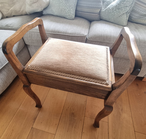 Piano stool mid - stool, century