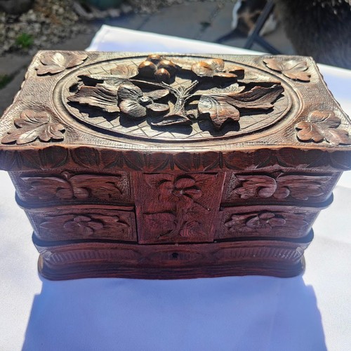 Carved black forest jewellery - carved,