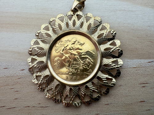 1982 queen elizabeth gold - 1982,