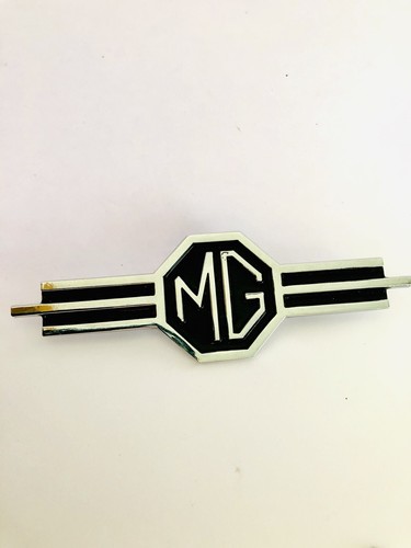 Chrome and black - mg,