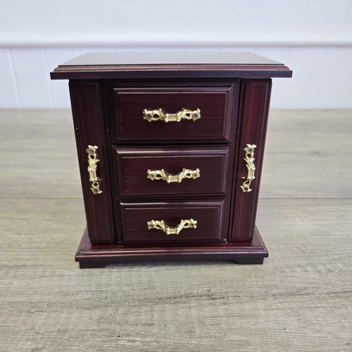 Musical jewellery box - jewellery, wardrobe