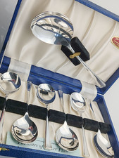 Grecian Pattern Cased Pudding