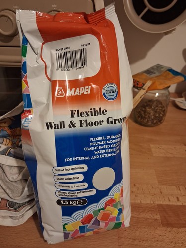 Mapei ultracolor plus flexible - mapei,