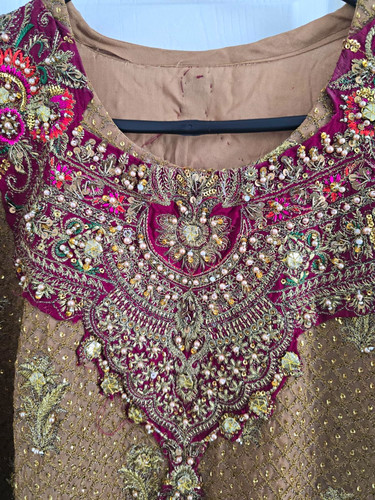 Women gold embroidered - gold,