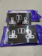 2XHamilton Heartland Bright Chrome/White 2 gang 13A Double Pole Switched Socket.