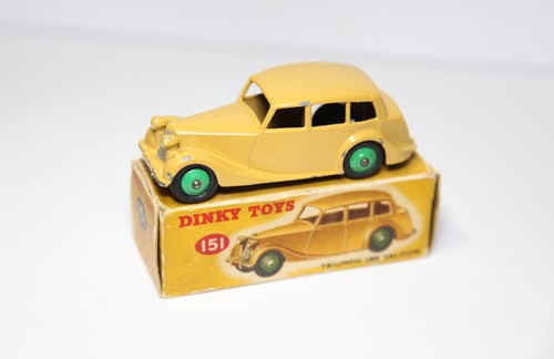 Dinky 151 triumph 1800 saloon - triumph,