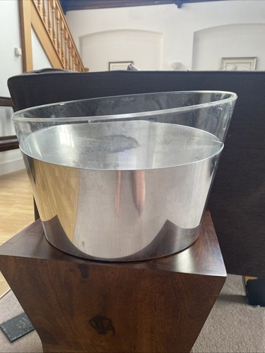 Large modern ice buckets - ice,