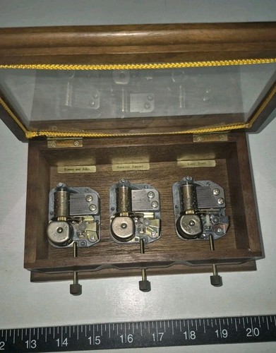 Music box three songs - (3),