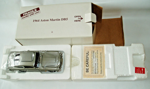 James bond 007 aston - bond,