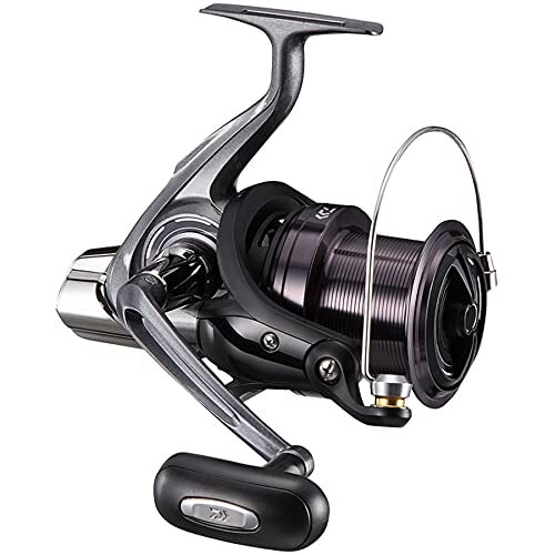 Daiwa surf casting reel - daiwa,