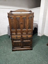 OLD CHARM FURNITURE OAK COMPUTER CABINET/OAK CARVED MEDIA/STORAGE/DRINKS CABINET