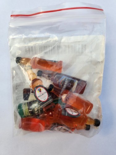 12th scale dolls - scale,