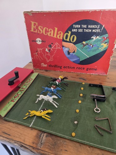 Chad valley escalado table - valley,