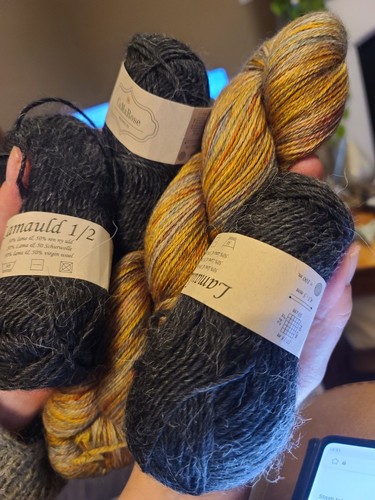 Mixed bundle alpaca wool yarn
