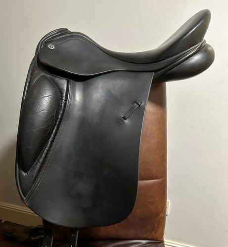 Barnsby black dressage saddle - black,