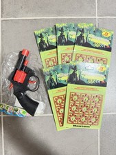 Toy cap gun with 5 packs of