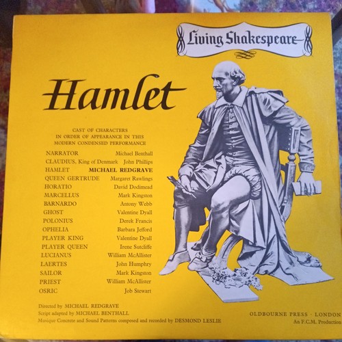 Living shakespeare hamlet - living, 12"
