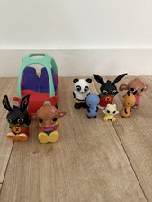 Bing Bunny Flops Car With Bing And Flop With x8 Figures Mattel Push Along toy