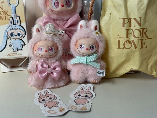 The monsters pin - pin, love