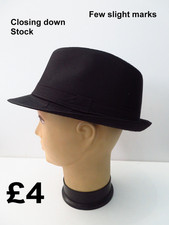 Adults unisex Trillby in black