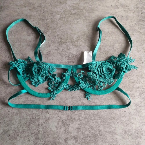 Green floral embroidered - green,