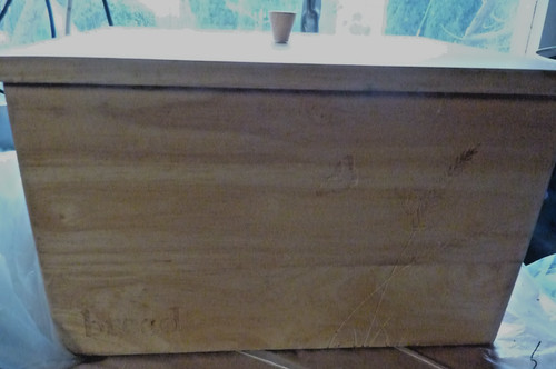 Wooden pine bread bin - pine, lid
