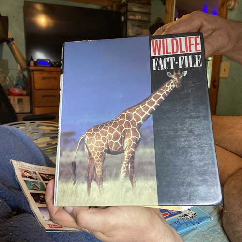 1992 wildlife fact file - fact-file, binder
