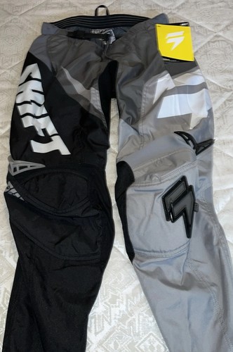 Bnwt mens shift max - bnwt, assault
