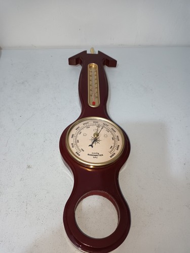 Traditional style barometer - traditional,